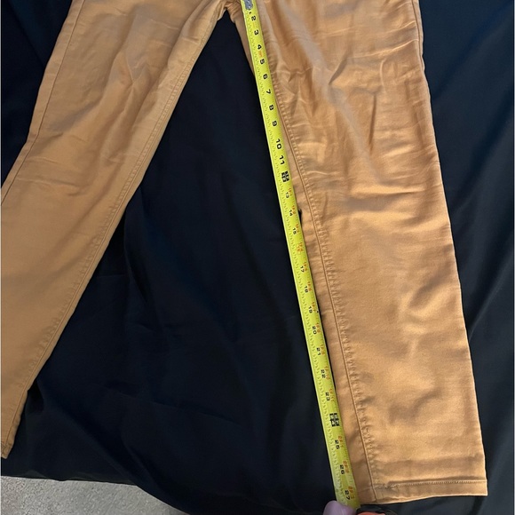 Junior’s Tinseltown mid rise mustard jeggings in size 13 - Picture 9 of 10